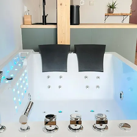 Jacuzzi Premium With Air Conditioning, Main Square Lejlighed Kraków